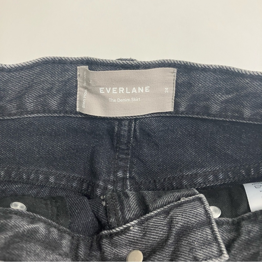 EVERLANE “the Denim Skirt” - Picture 2 of 4